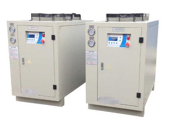 先开水泵还是先开冷水机？冷水机的开关机顺序